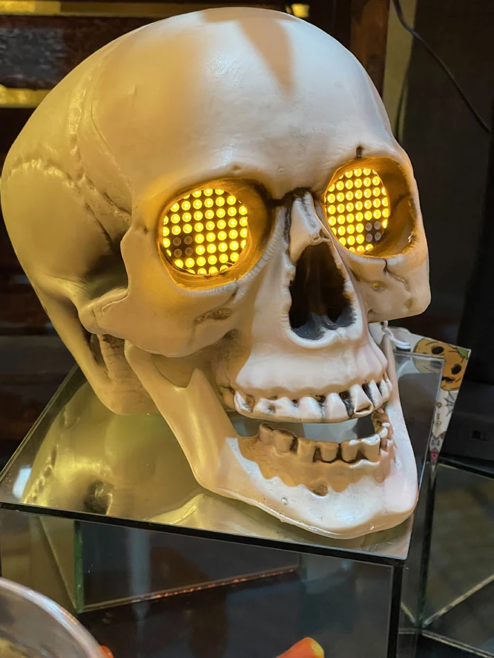 Halloween Skull With Moving Lighted Digital Eyes And Sound Battery Operated - NEW 2023 4 Halloween Skull With Moving Lighted Digital Eyes And Sound Battery Operated - NEW 2023 - Image 2