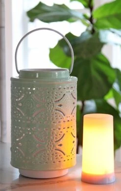 Rechargeable Lantern With Fire Glow Light Unit 12 Inch Green Enamel