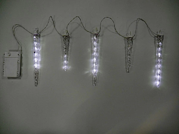 Meteor Light Icicle 5 Lights - 6 Hour Timer Battery Operated 5 Meteor Light Icicle 5 Lights - 6 Hour Timer Battery Operated - Image 3